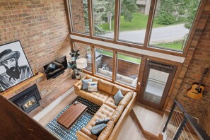 TV connectée, cheminée