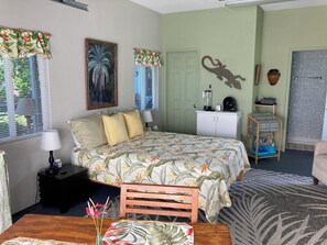 WiFi, bed sheets - Quiet Studio Vacation Rental on the Beautiful Puna Coast (Pahoa)