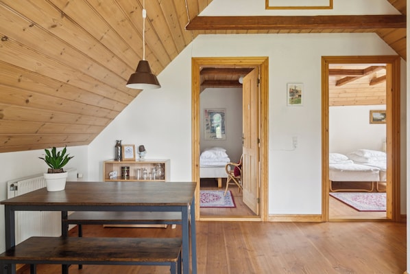 12 bedrooms, iron/ironing board, free WiFi, wheelchair access