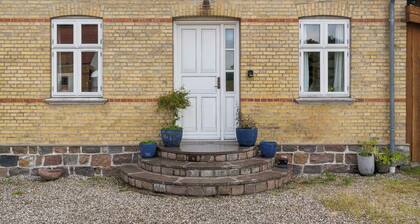 MargretehĂžj Manor in scenic surroundings