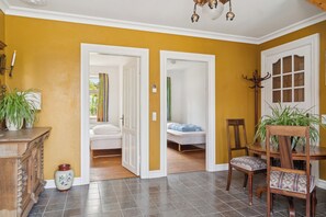 12 Schlafzimmer, Bügeleisen/Bügelbrett, kostenloses WLAN