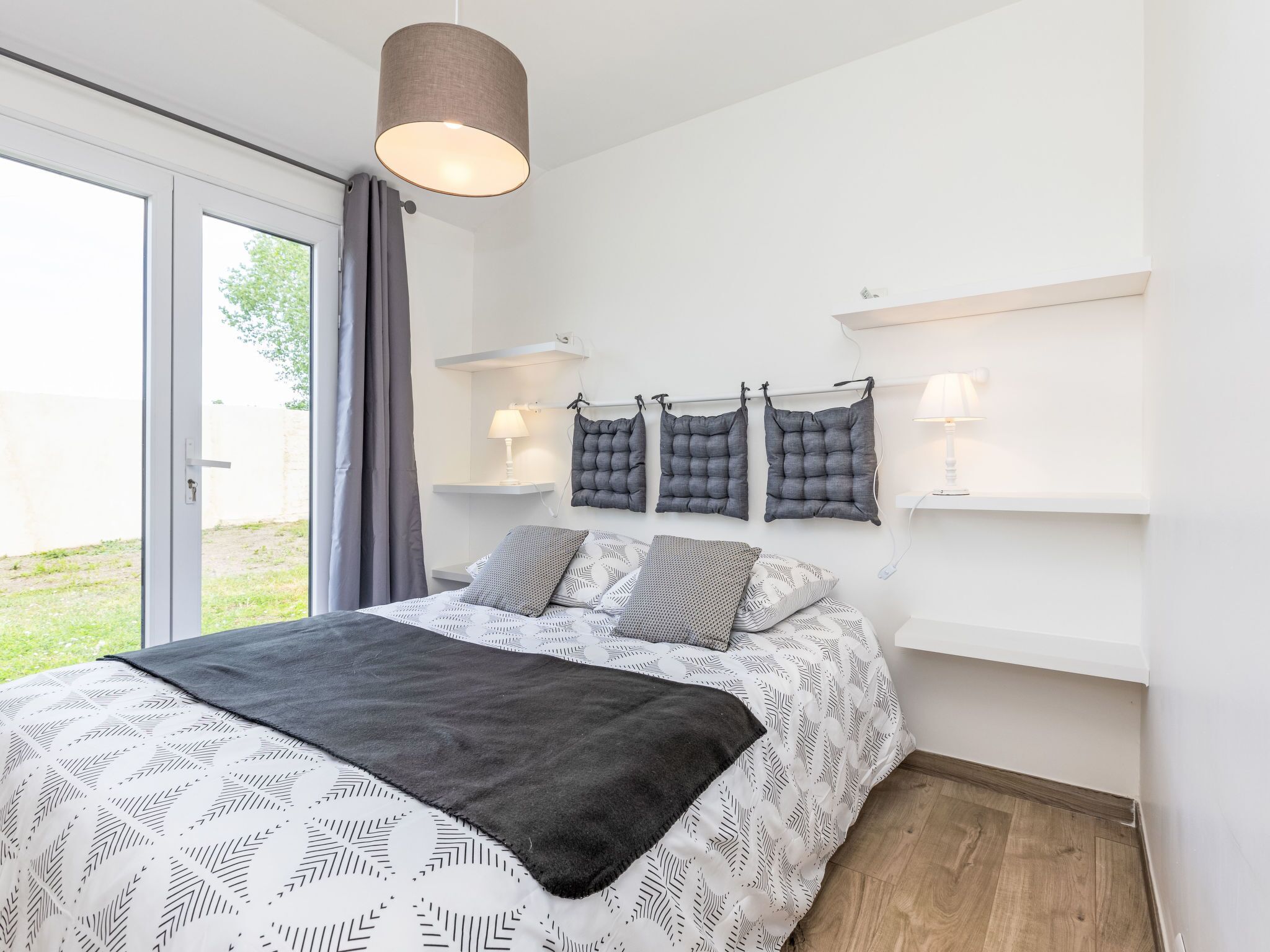 5 chambres, accès Internet