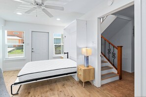4 Schlafzimmer, kostenloses WLAN, Bettwäsche