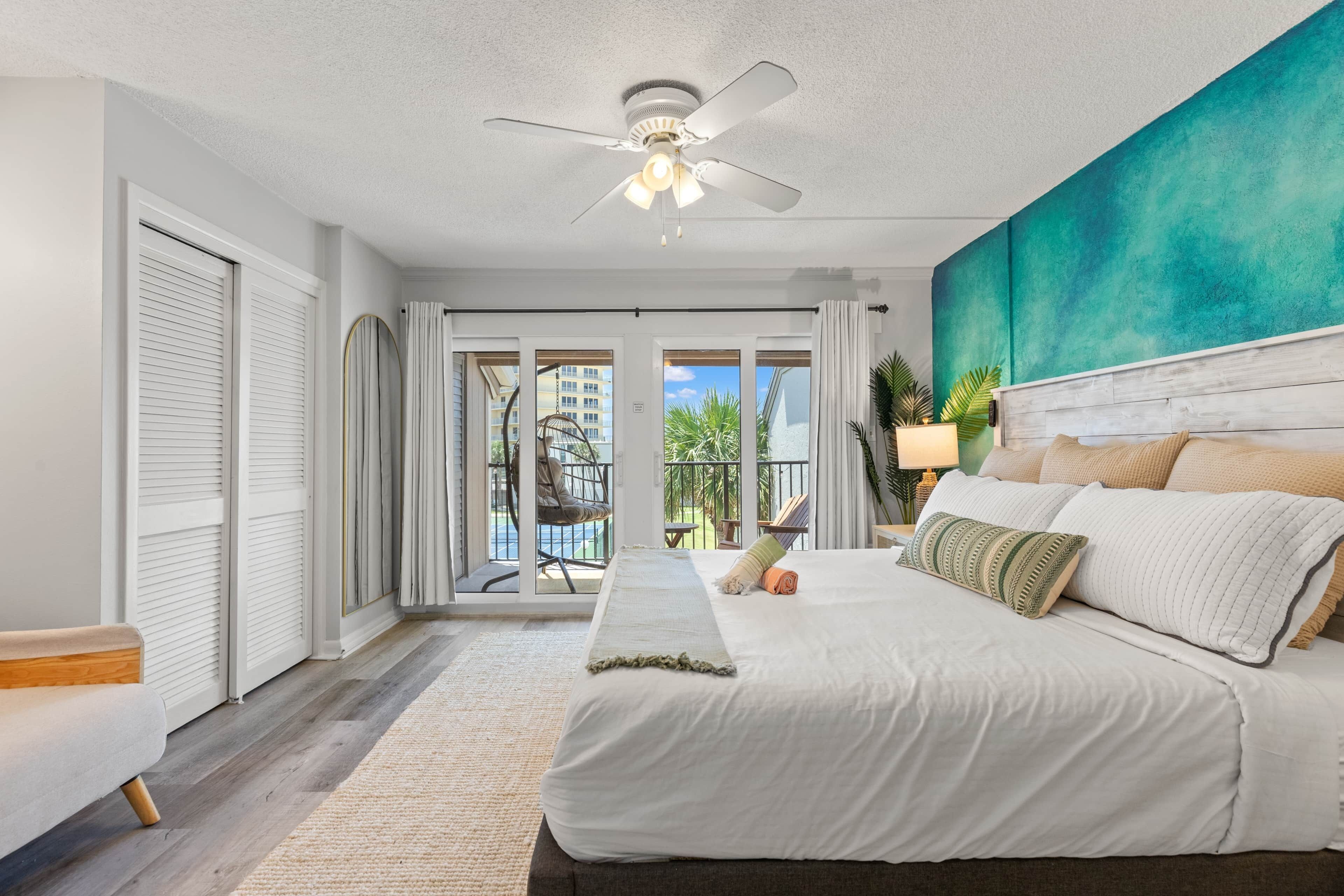 4 bedrooms, iron/ironing board, free WiFi, bed sheets