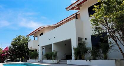 Vista Papaya Cozy 1-bedroom apartment in gorgeous Sabana Westpunt with WiFi, AC