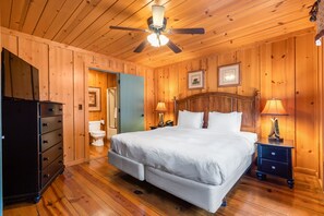 2 soverom, strykejern/-brett, wi-fi (inkludert) og sengetøy