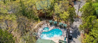 Scenic Branson Resort Cabin for Getaways