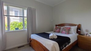 Family House, Garden View | 3 bedrooms, free WiFi