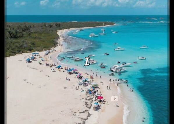 Sun-loungers, beach towels