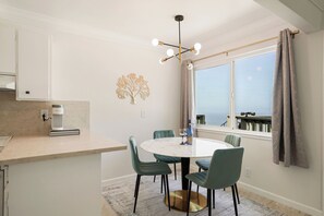 Dining room - Delightful 2BR Mountain OceanSunset View (Pacifica)
