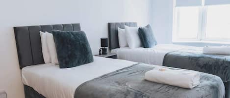 3 soverom, strykejern/-brett, wi-fi og sengetøy