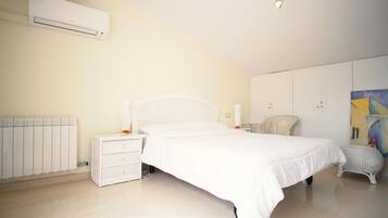 4 camere, ferro/asse da stiro, Wi-Fi