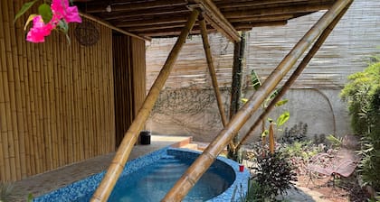 Cabaña El Zapotal in Jalcomulco, Veracruz, 2 minutes from downtown! Pet friendly