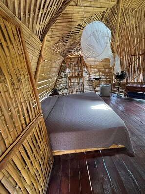 1 室のベッドルーム、WiFi、ベッドシーツ