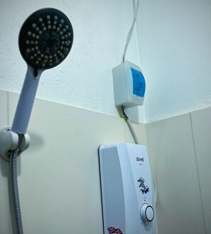 Hand-held showerhead