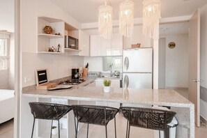 Mikrowelle, Ofen, Herdplatte