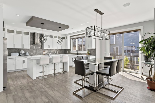 Microonde, forno, piano cottura, lavastoviglie