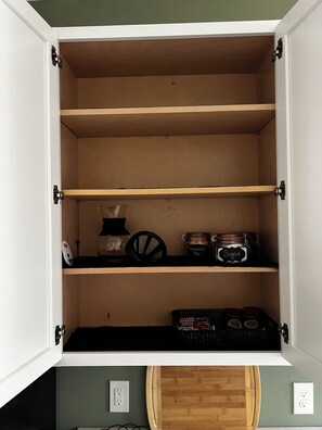 Interior - Cozy 2-bedroom apartment Providence with WiFi, AC (Providence)