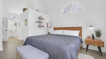 1 habitación, escritorio, tabla de planchar con plancha y wifi gratis