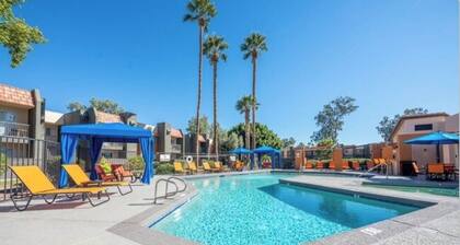 Fresh Getaway - Near Hospitals/Airport - WorkSpace