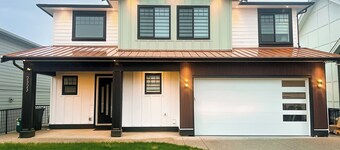 Tastefully furnished brand new 1-bedroom suite in Bear Mountain