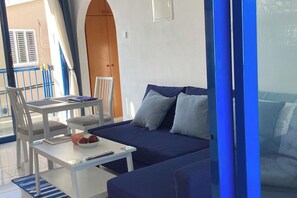 TV - Paphos blue tasteful apartment Complex pool view (Paphos)