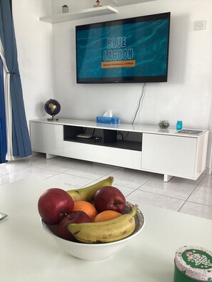 Interior - Paphos blue tasteful apartment Complex pool view (Paphos)