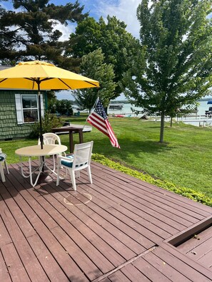 Outdoor dining - Charming 2-bedroom cottage on Mullett Lake - northwest side! (Cheboygan)