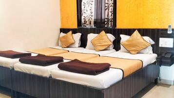 Soundproofing, free WiFi, bed sheets