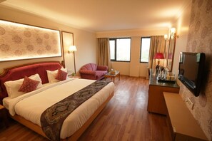 Executive Room, 1 King Bed | Desk, laptop workspace, free WiFi, bed sheets - Hotel Surya Residency (Amritsar)