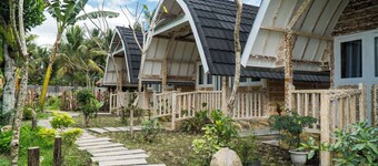 Charming bungalow in lovely Lombok ,Nusa Tenggara Bar. with WiFi, AC