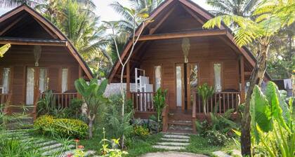 Charming bungalow in lovely Lombok ,Nusa Tenggara Bar. with WiFi, AC