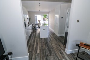 Interior - Waterview House (Newport)