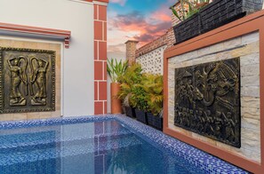 8 piscines extérieures
