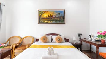 4 bedrooms, hypo-allergenic bedding, laptop workspace, free WiFi