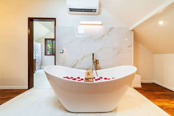 Hair dryer - Villa du Jardin Angélique 5* - piscine chauffée (Saint-Pierre)