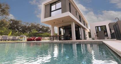 Black Diamond Villa1 Protaras