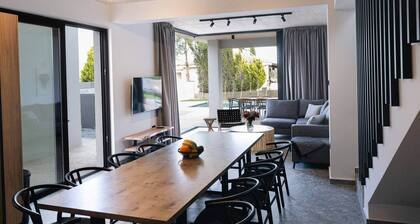 Black DIamond Villa2 Protaras