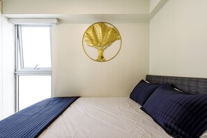 2 bedrooms, desk, iron/ironing board, free WiFi