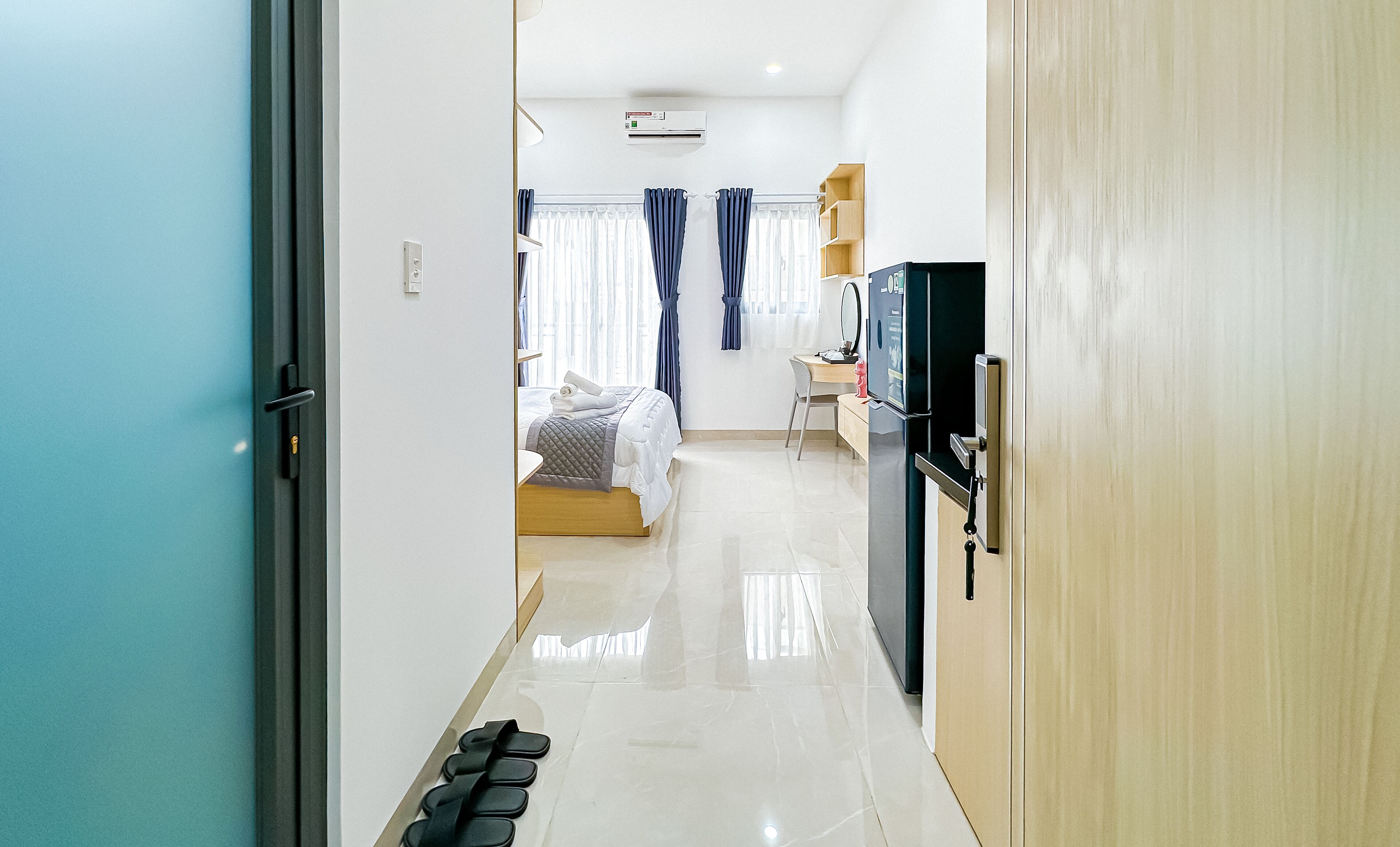 Individually decorated, individually furnished, desk, laptop workspace