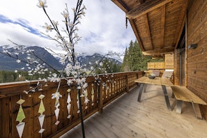 Chalet | Outdoor dining