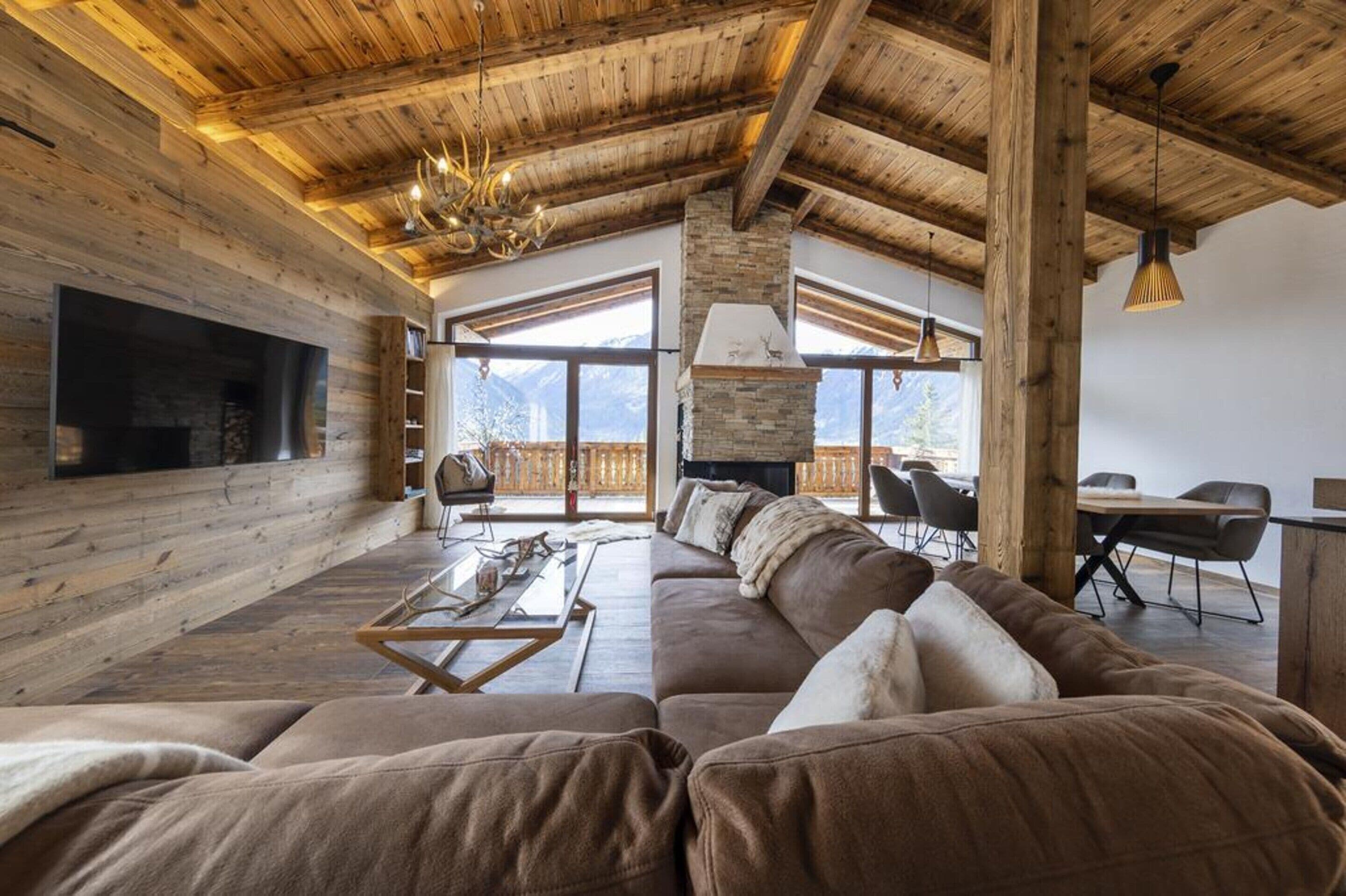 Chalet | Living area