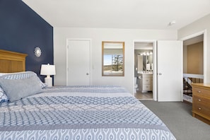 3 bedrooms, desk, iron/ironing board, free WiFi - Peaceful Fairway Stay Close to TC and Equestrian Events (Williamsburg)