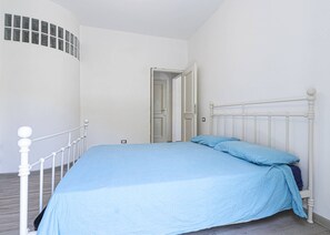 1 chambre, fer et planche à repasser, Wi-Fi