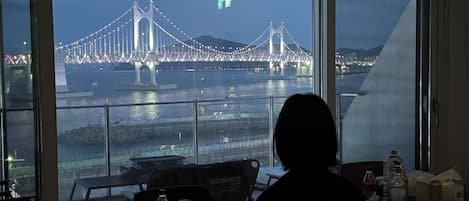 レストラン