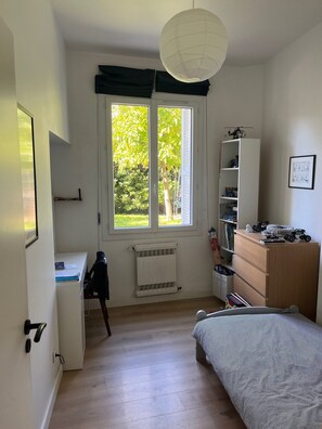 3 chambres, fer et planche à repasser, Wi-Fi