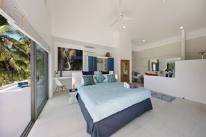 3 bedrooms, iron/ironing board, travel crib, WiFi - INDIGO VILLA Samui - superb sea view! (จ.สุราษฎร์ธานี)