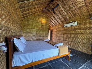 Deluxe Double Room, Courtyard View - Tranquil Hampi (Gangavathi)