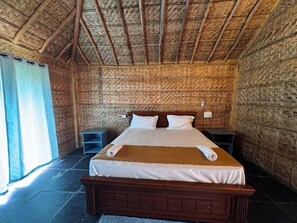Deluxe Double Room, Courtyard View - Tranquil Hampi (Gangavathi)