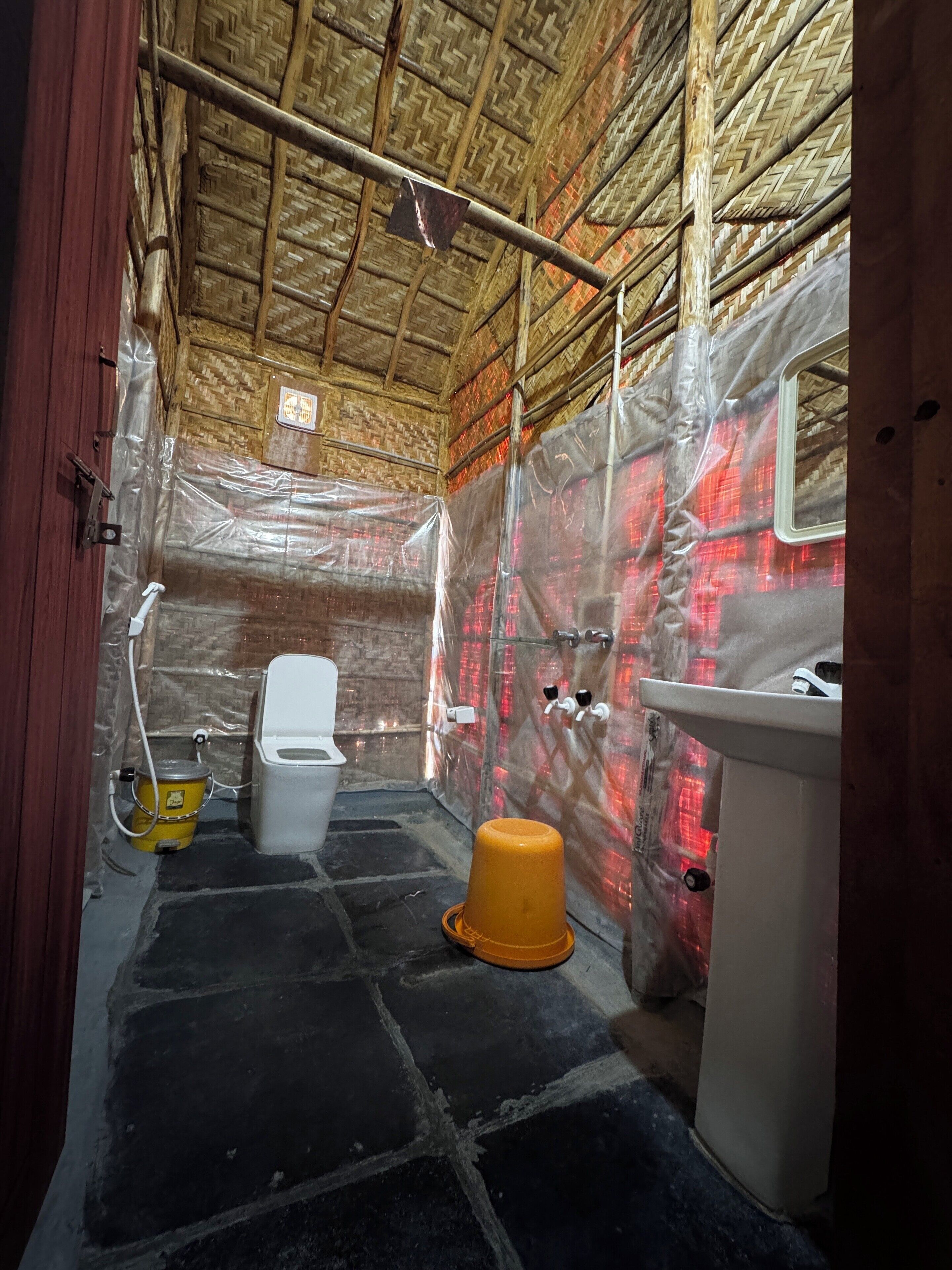 Deluxe Double Room, Courtyard View | Bathroom | Shower, towels, soap, toilet paper